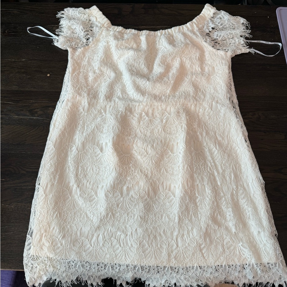 City Chic Lace Dress (off the shoulders)
